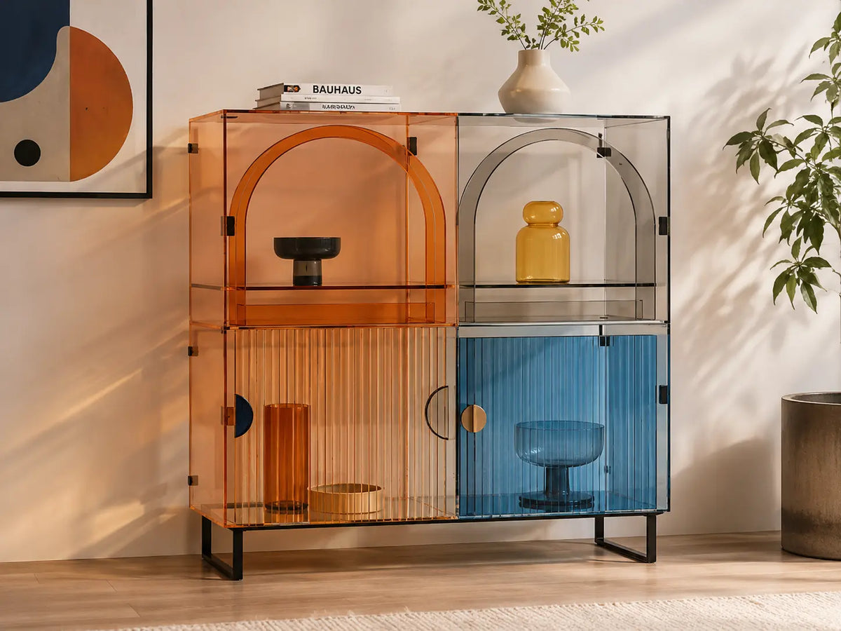 <strong>Acrylic Cabinet</strong>