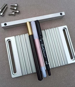 pen hold gear